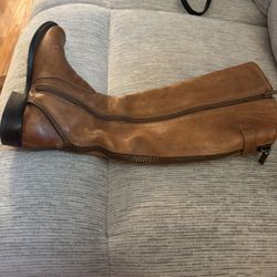 Designer Woman’s Boots Size 6 1/2 