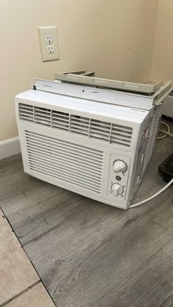 Air conditioner fore window