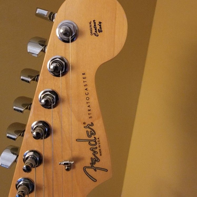 Fender Stratocaster Electric Guitar 
