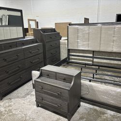 King Bedroom Set