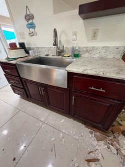 Kitchen, Cabinets
