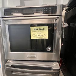 Kitchen Aid Stainless Steel Wall Oven 30” Wide New Open Box 