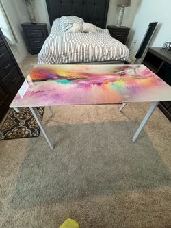 Desk Free