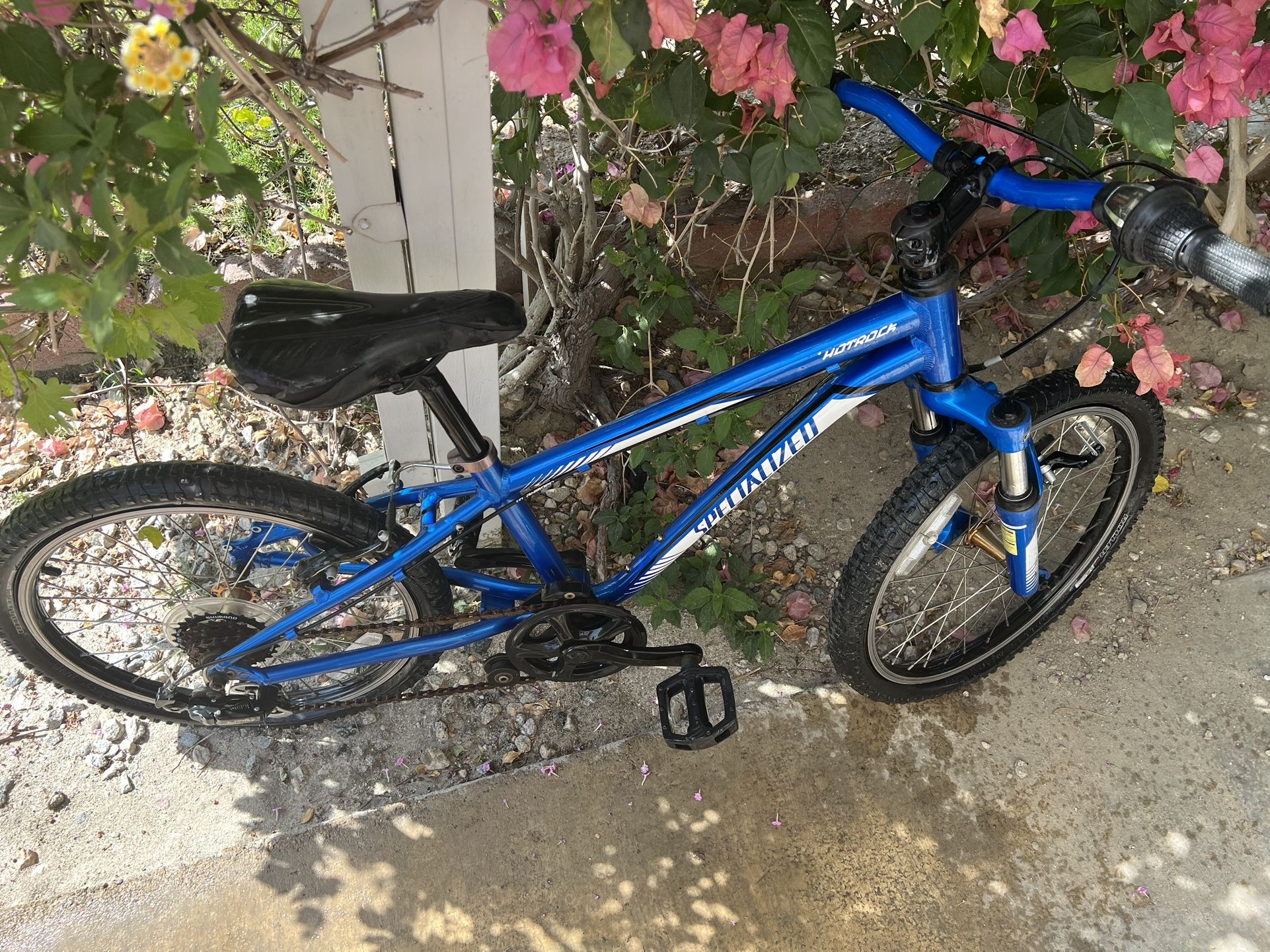 blue Specialized Hotrock kid's mountain bike