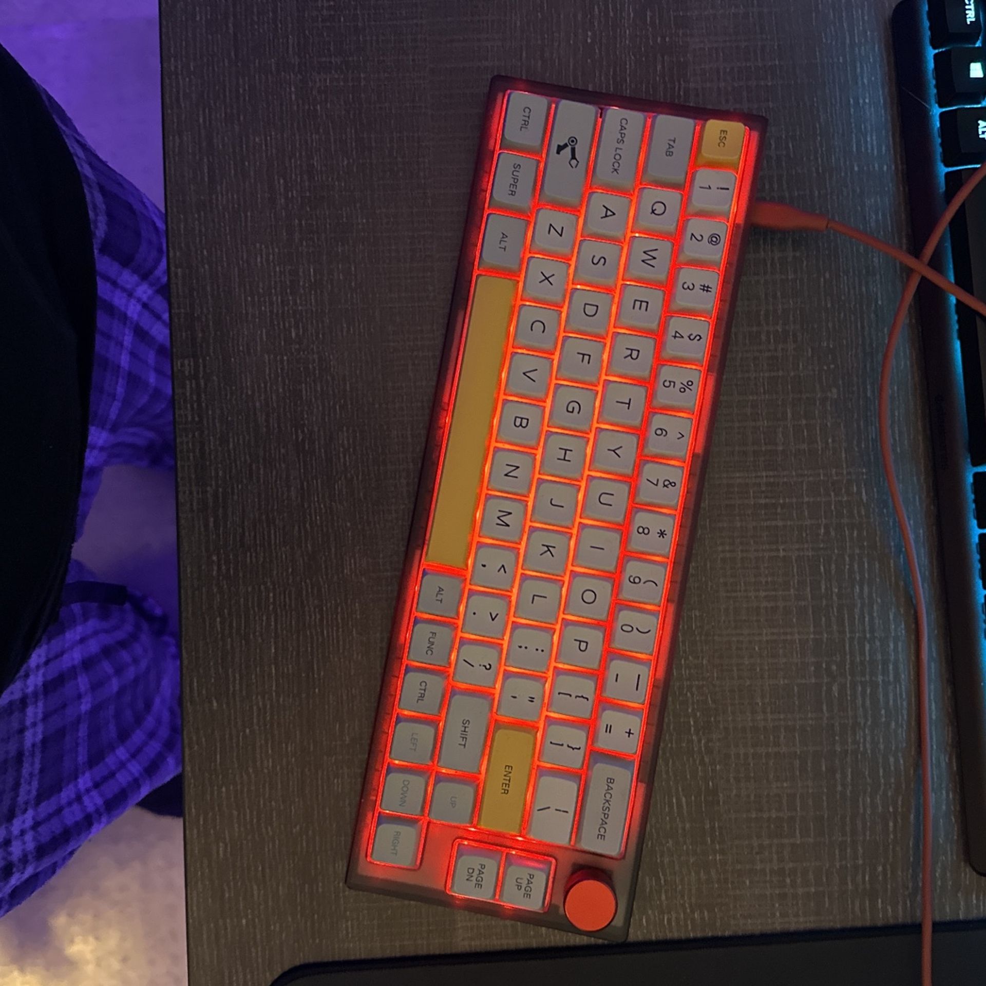 custom 65% gaming keyboard