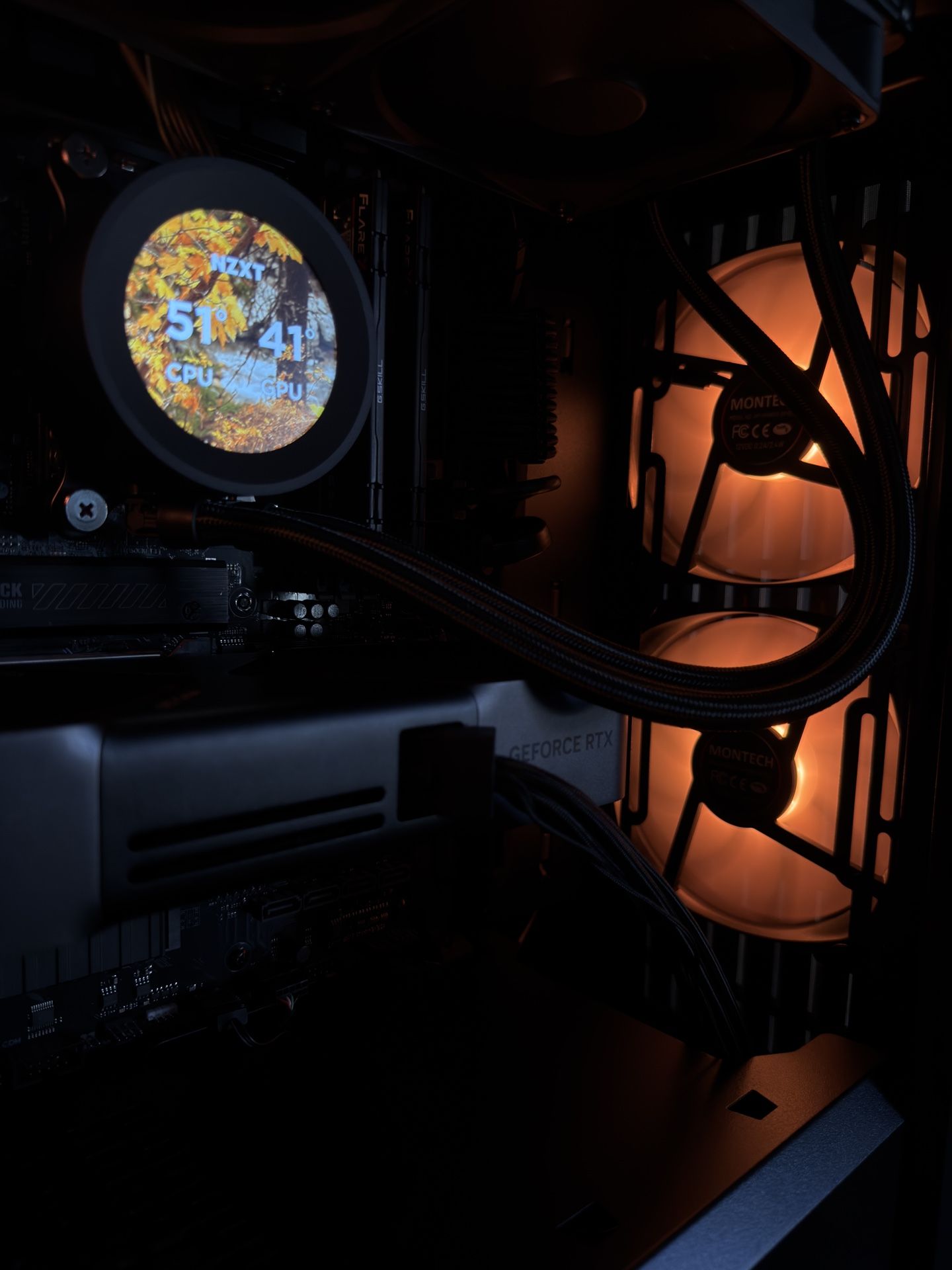 Gaming Pc Ryzen 5 7600x3d And rtx 5070 12gb