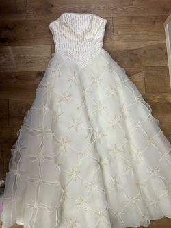 Quinceañera sweet 16 bridal white wedding dress clean size S/M strapless