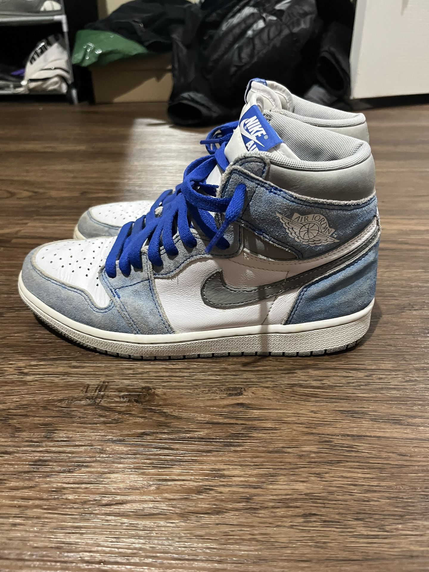 Retro 1 “hyper Royal”