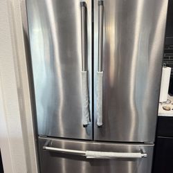 36 in. 20 cu.ft. Counter Depth French Door Refrigerator in Stainless Steel