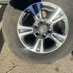 ONLY 3 Toyota Tacoma rims & tires 
265/65R17