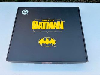 SHOE PALACE  ABSOLUTE BATMAN BUNDLE 2026 SDCC EXCLUSIVE SEALED! SMALL
