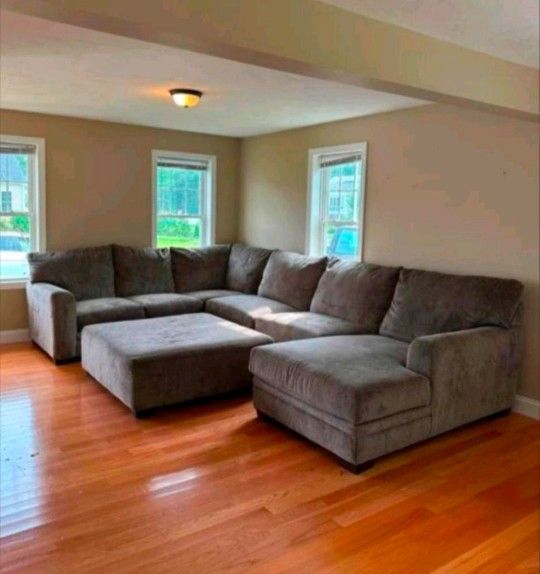 Sectional ottoman couch