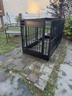 Dog Cage 4 Sale  Semi New $40 Firm On Price 