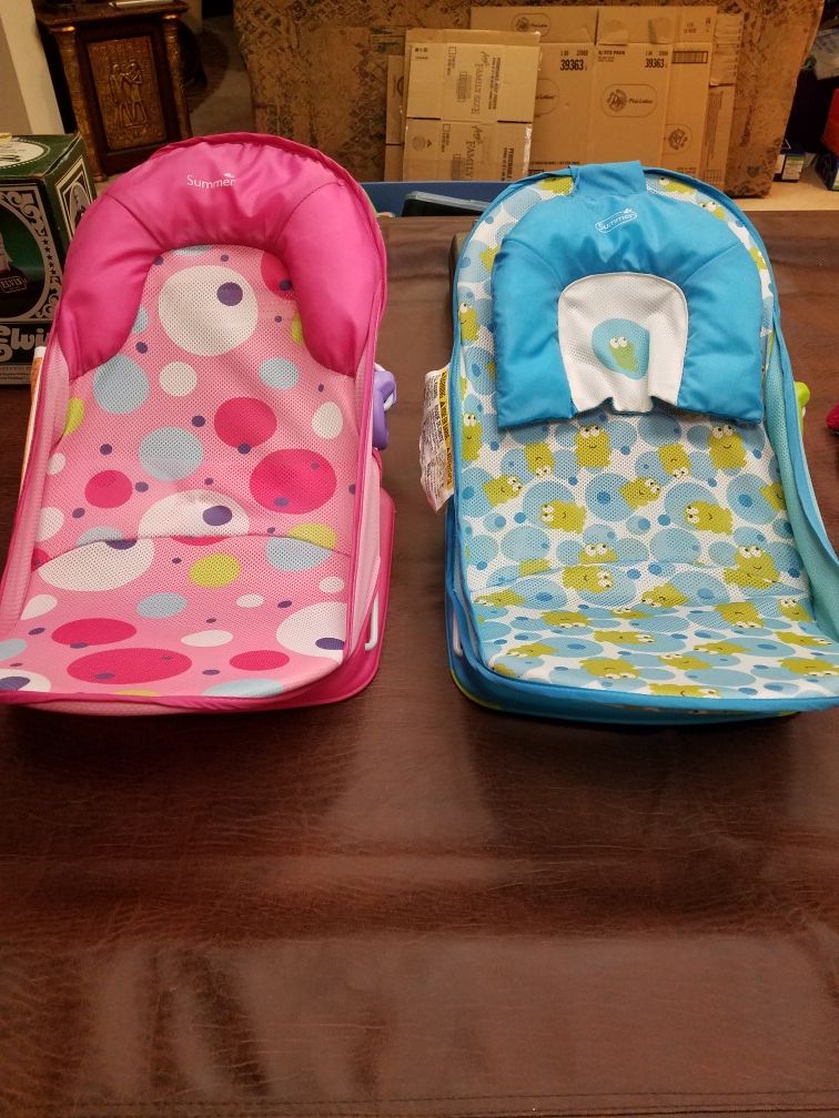 Baby bath seats