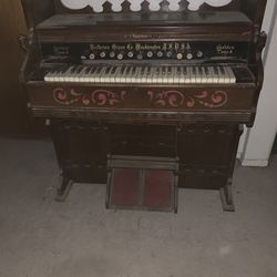 Beethoven Organ Co, Washington, NJ.  Antique pump organ