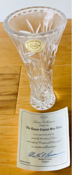 Lenox crystal star vase, 6”, new.