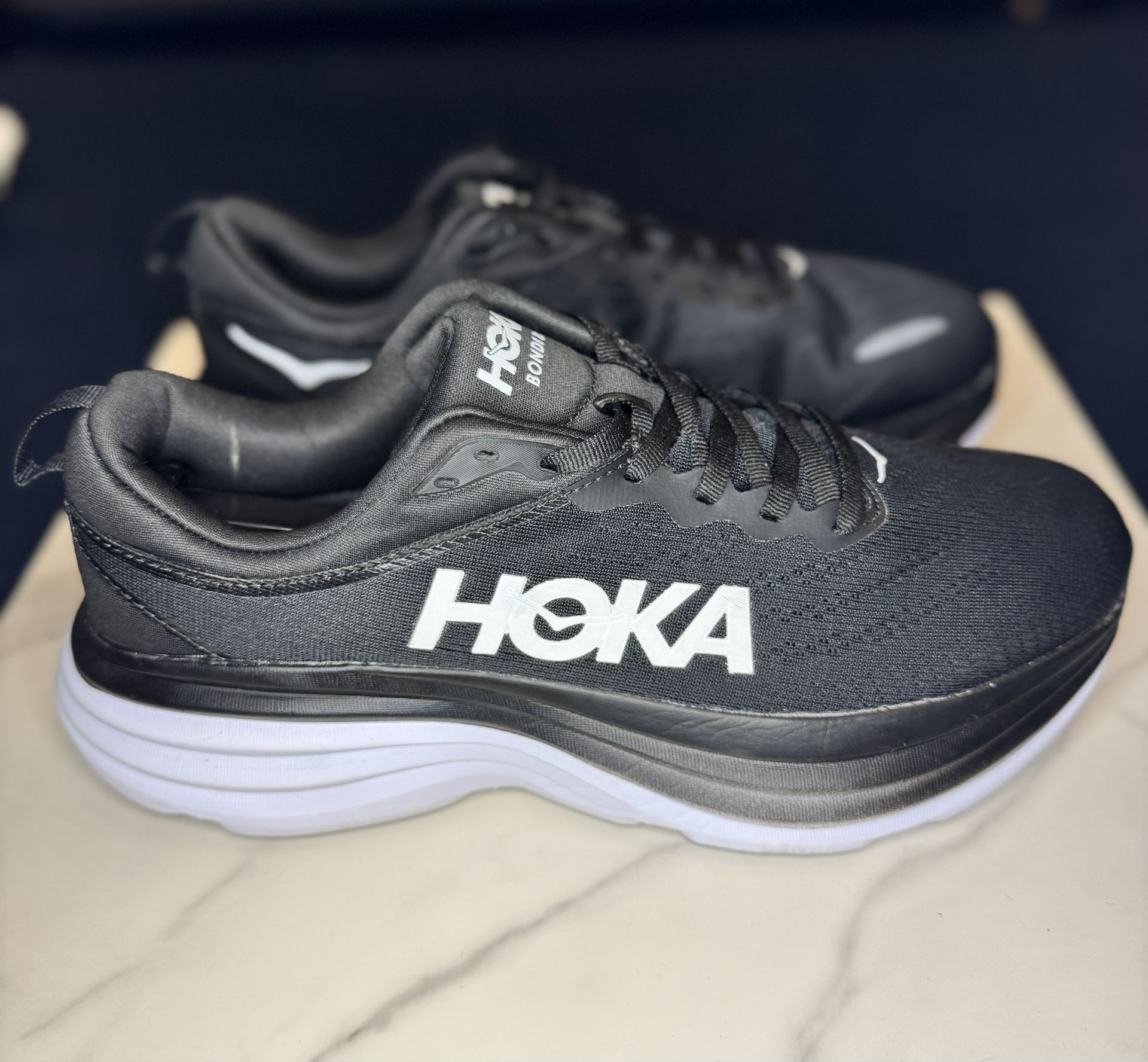 Hoka Excellent Condition Size 9D Men