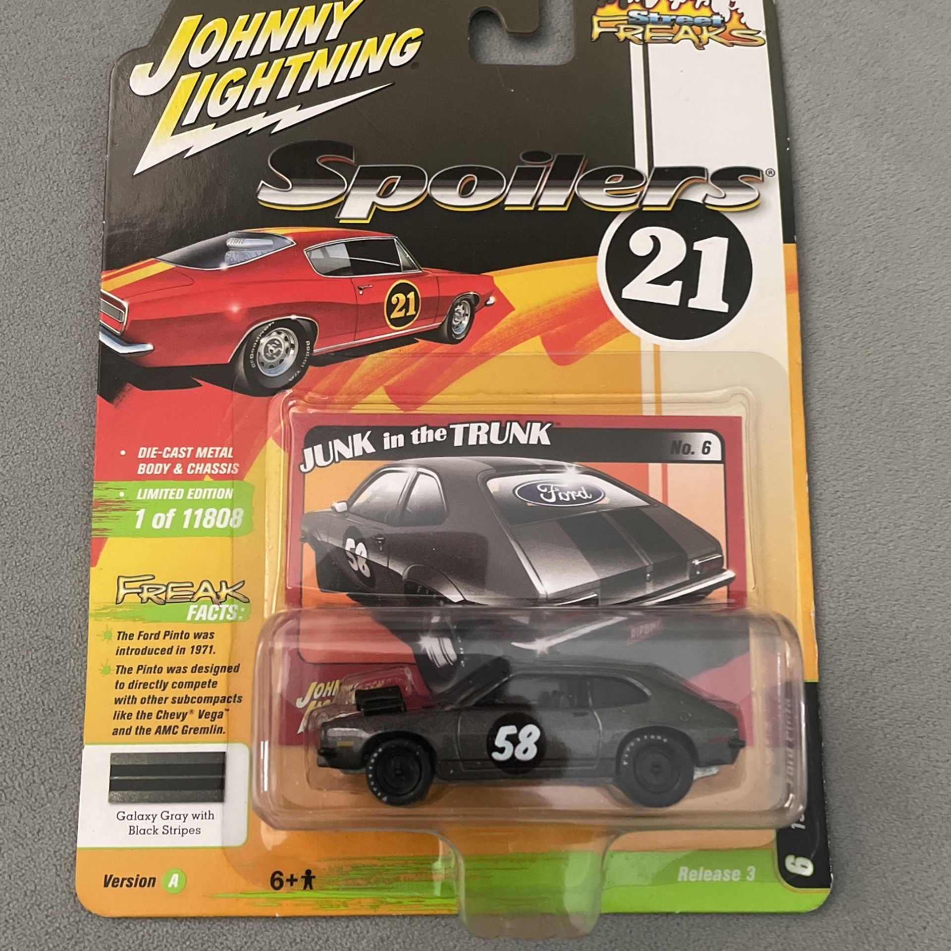 New Street Freaks Johnny Lightning 1971 Ford Pinto Limited