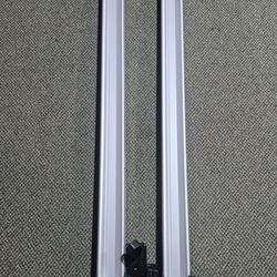 Thule Velo Vise PRO Bike Trays For Square Roof Racks . NO KEY