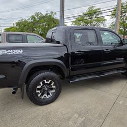 Toyota tacoma running boards.. These are brand new..