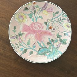 Vintage Chinese Macau Decorative Porcelain Plate