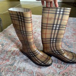 Authentic Burberry Plaid Rain Boots - Size 39!
