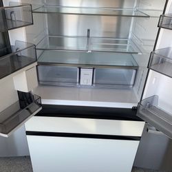 Samsung RF29BBM Bespoke 29 cu ft Smart Refrigerator 6E 1