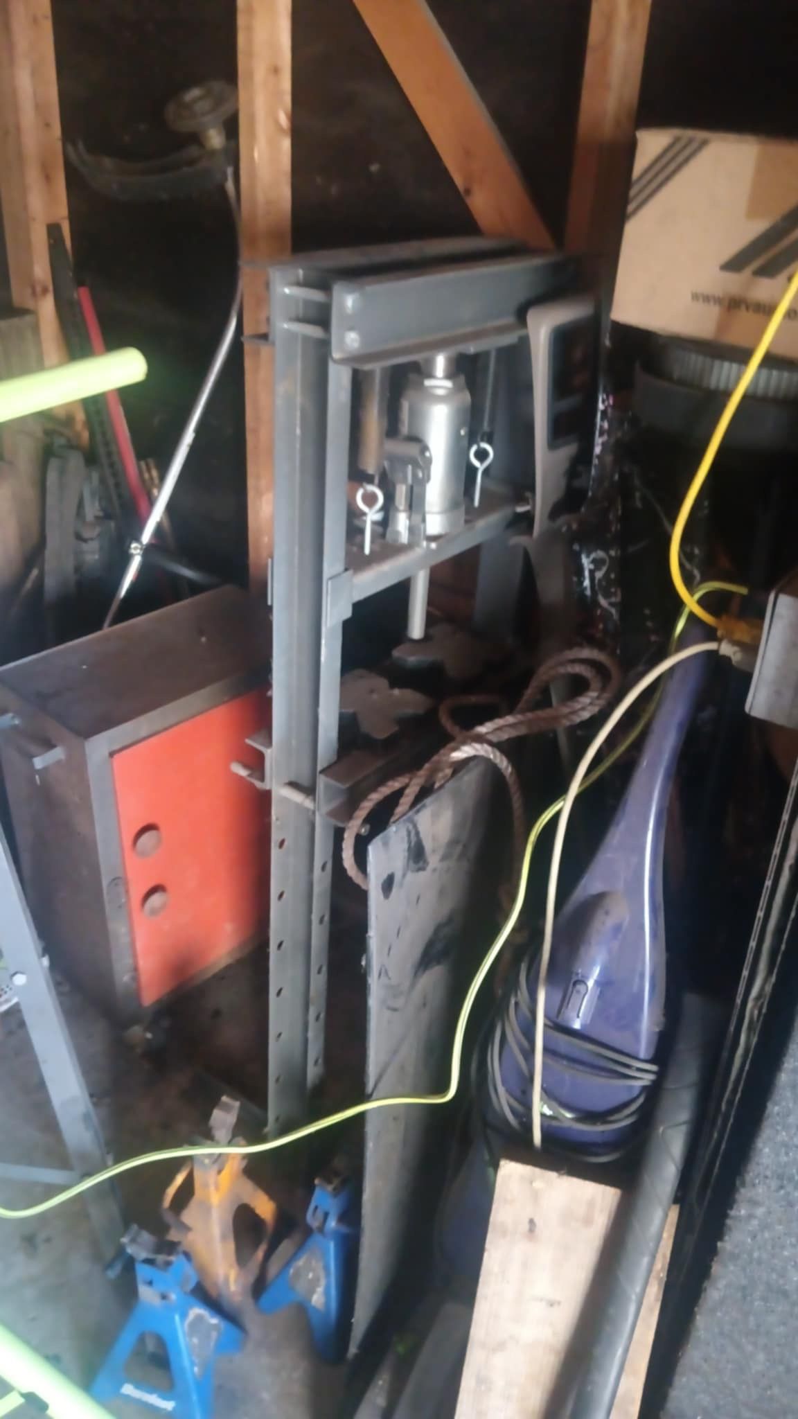 Miscellaneous garage tools