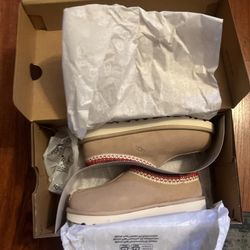 New UGG Tasman II Slippers Women's Size 6 Tan