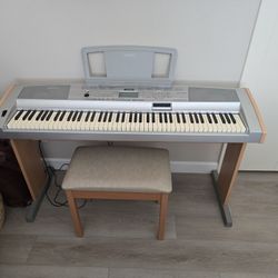 Yamaha Portable Grand DGX-500 Piano w/ chair