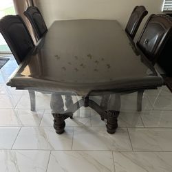 Custom Artistic Wooden Dining Table Set