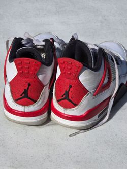 Jordan 4