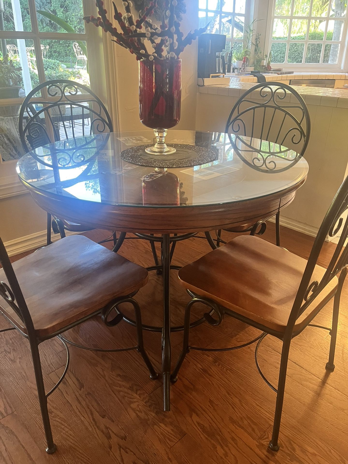Kitchen /Dining Table Set