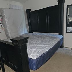 Queen Bedroom And King Size Sería Mattress