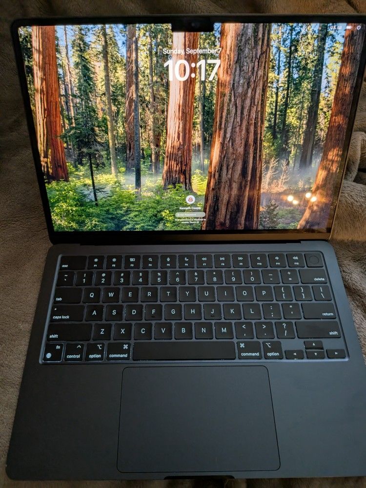 Apple MacBook Air with Apple M2 Chip, 13-inch, 8GB RAM, 256GB SSD Storage, Midnight Blue Like New.