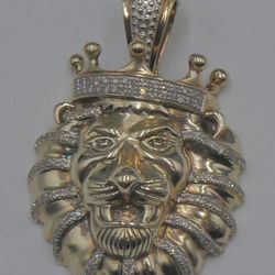 10KT YELLOW GOLD LION PENDANT 19 GRAMS W 112 DIAMONDS 0.50 TOTAL PTS MINT CONDITION. 875779-1