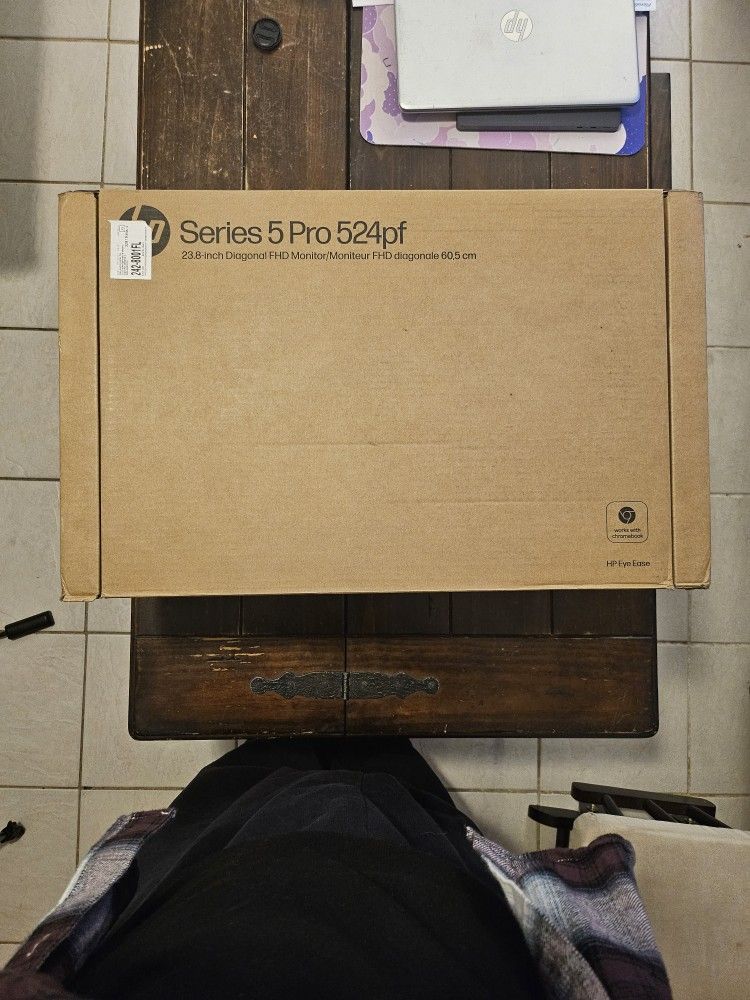 HP Monitor - Series 5 Pro 524pf