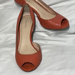 Tahari Shoes Women’s Size 8