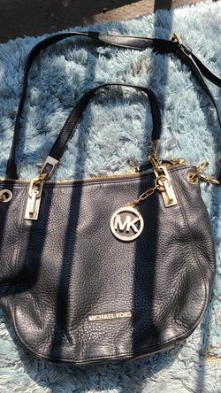 Mk Black and Gold Authentic handbag & Crossbody