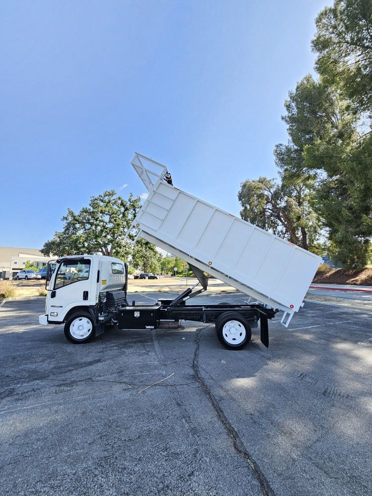 2018 ISUZU NPR HD V8 6.0 GAS CLEAN TITLE 68,700 MILES MANY EXTRAS