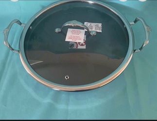 Comal  de 13  $110 Nuevo