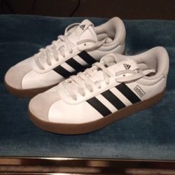 Adidas Size 7 Women 