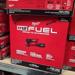 Milwaukee
M12 FUEL 12V Lithium-Ion Brushless Cordless 3 in. Random Orbital Detail Sander