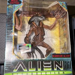 Alien Resurrection Warrior Alien Action Figure Movie Edition Kenner 1997