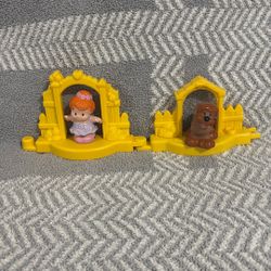 Fisher Price Little People Yellow Garden Post Town Fence & Dog House Town Fence 