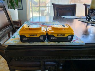 Dewalt (2)brand new 20 volt 5ah batteries