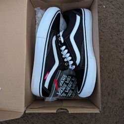 New Vans Old Skool Pro