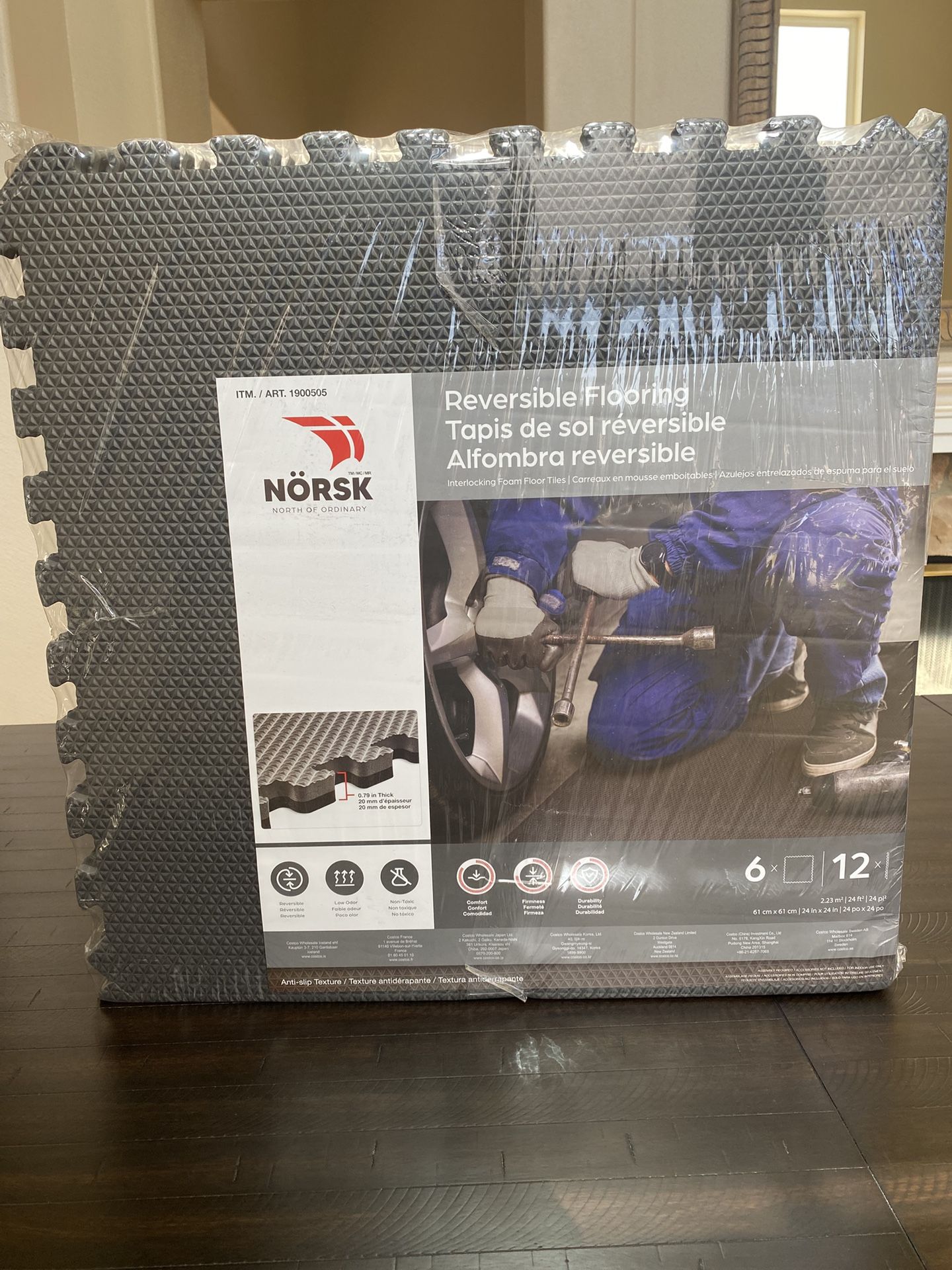 NEW Norsk 48 Sq Ft Gym Floor Mats 24”x24” Interlocking Foam Tiles Gray/Black