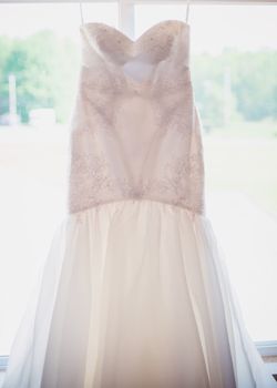 Truly Zac Posen Wedding Dress