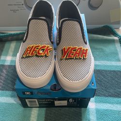 DC Women Shoes Size 6.5
